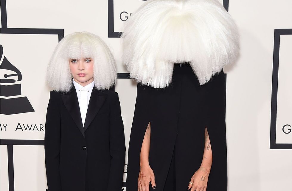 [VIDEO] Sia's Life Story: The Pop Star Who Doesn't Want to Be Famous ...