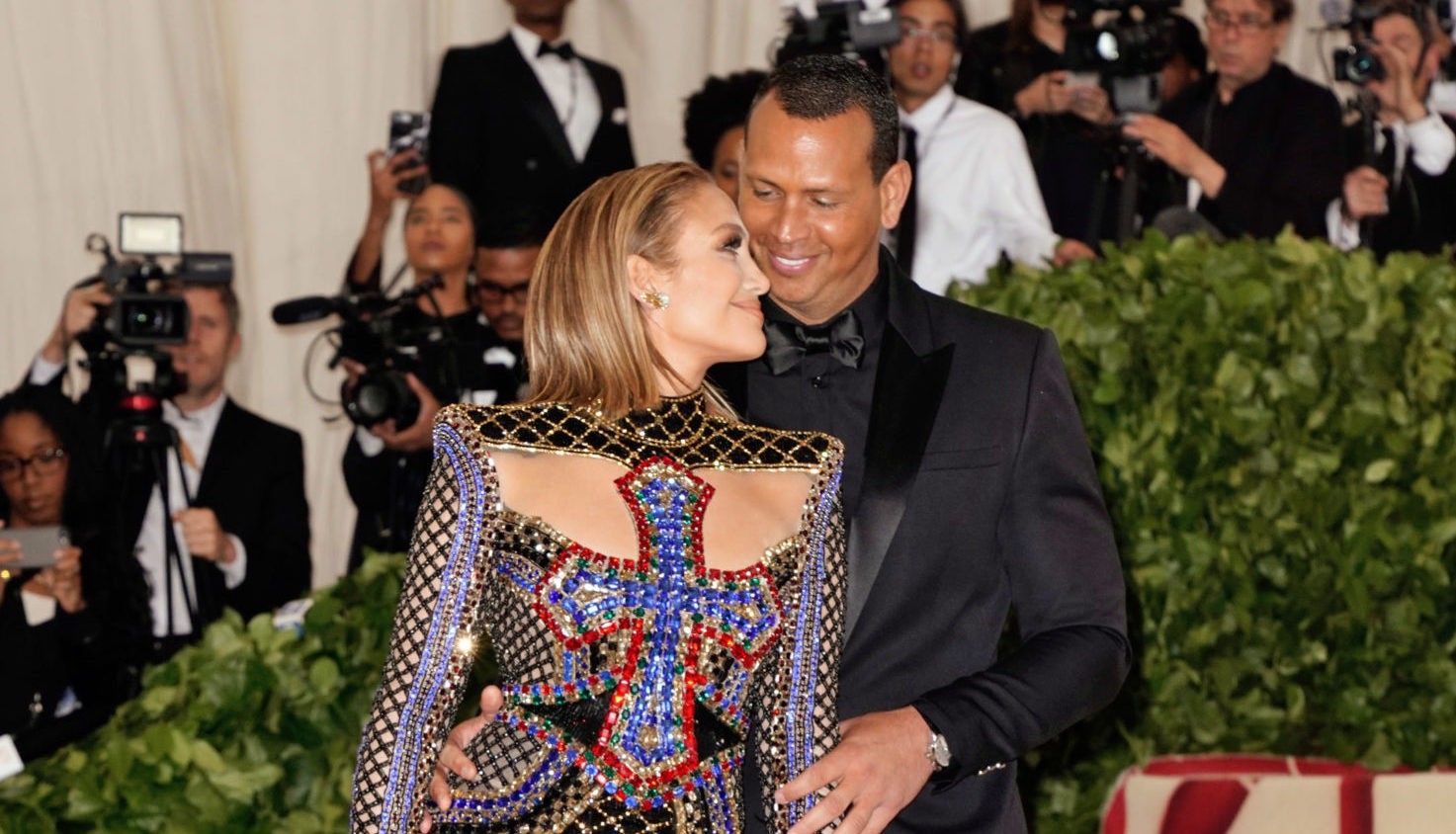 Alex Rodriguez Makes Fiancee Jennifer Lopez a Heartwarming Video